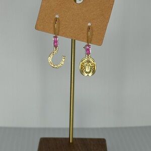 Gold cowgirl hat and bling Horseshoe Earrings